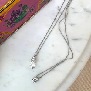 Kendra Scott necklace